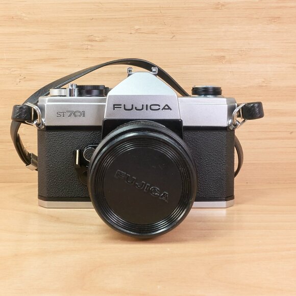Fujica ST701 35mm Film Camera / Fujinon 55mm f/1.8 Lens / Vintage SLR - Picture 2 of 8